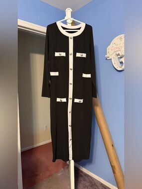 Classic Black & White Button-Front Long Dress: Body-con, ribbed, stretchy